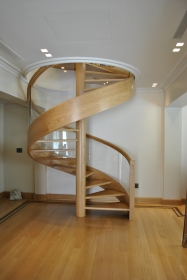 Στρογγυλή σκάλα