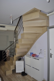 Ξύλινα σκαλιά