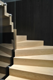 Ξύλινα σκαλιά