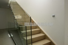 Γυάλινα κάγκελα εσωτερικού χώρου