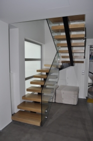 Ξύλινα σκαλιά