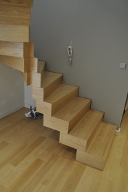 Σκάλα εσ. χώρου