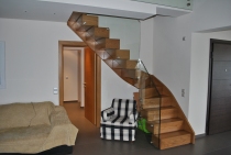 Ξύλινα σκαλοπάτια