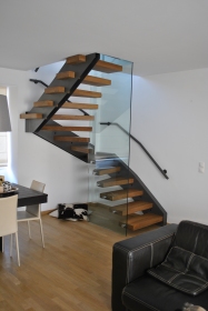 Σκαλιά ξύλινα