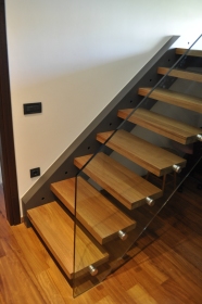 Γυάλινο κάγκελο