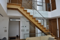 Ξύλινες σκάλες