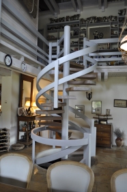 Σκάλα εσ. χώρου