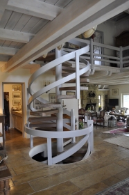 Σκάλες εσ. χώρων