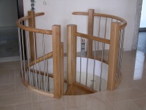 Ξύλινη κουπαστή