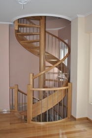 Ξύλινες σκάλες