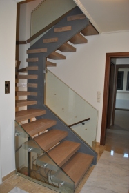 Ξύλινες σκάλες