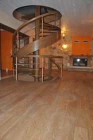 Ξύλινες σκάλες