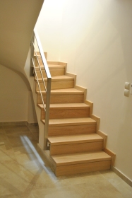 Ξύλινη επένδυση σκάλας