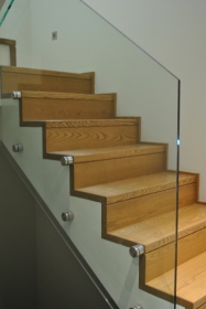 Τζαμένια κάγκελα