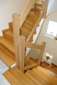 Τζαμένιο κάγκελο