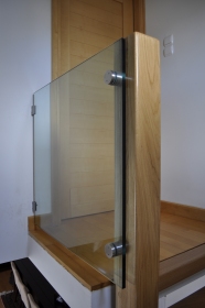 Γυάλινα κάγκελα