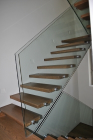 Τζαμένια κάγκελα