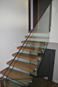 Ξύλινα σκαλοπάτια