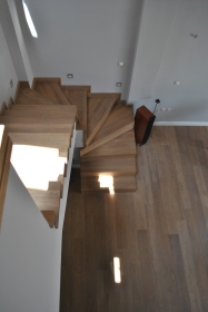 Ξύλινα σκαλιά