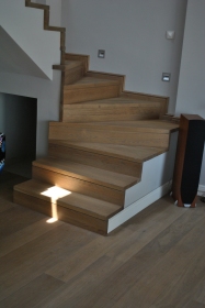 Ξύλινα σκαλοπάτια