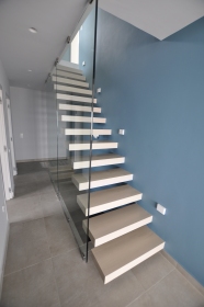 Ξύλινα σκαλιά