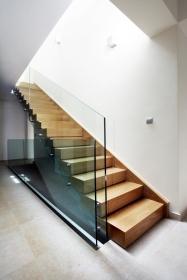 Σκάλα ευθείας μορφής