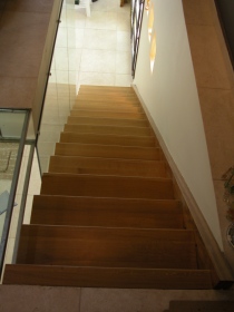 Ξύλινα σκαλοπάτια