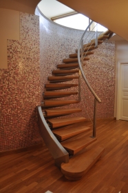 Ξύλινα σκαλιά