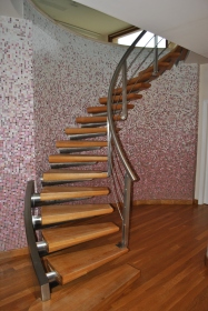 Σκάλα ελικοειδούς μορφής