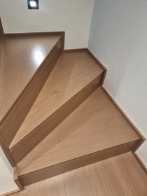 Ξυλινα σκαλιά