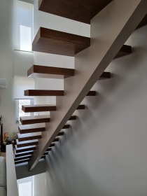 Μεταλλικός σκελετός σκάλας