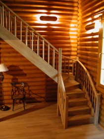 Ξύλινες σκάλες