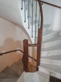 Μονοκόματη κουπαστή
