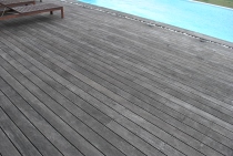 Δάπεδο πισίνας