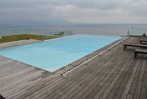 Deck  πισίνας