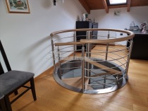 Μεταλλικό τελείωμα σκάλας