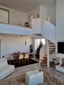 Εσωτερική σκάλα