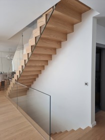 Σκάλα εσ. χώρου