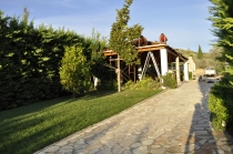 Ξύλινη πέργκολα  