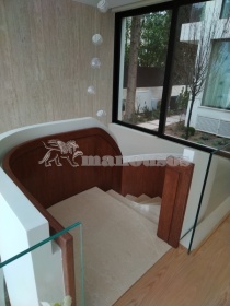 Υψηλής αισθητικής σκάλα