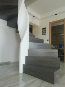 Σκάλα ελικοειδούς μορφής