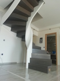 Ξύλινες σκάλες