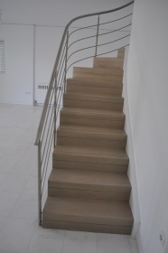 Ξύλινα σκαλοπάτια