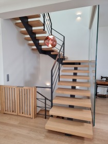 Τετράγωνες σκάλες  