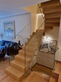 Τετράγωνη  σκάλα