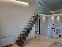 Σκάλα εσωτερικού χώρου 