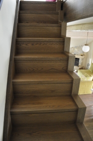 Ξύλινα σκαλιά