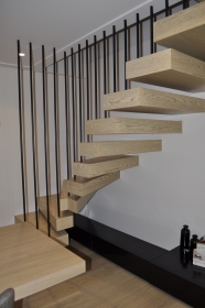 Ξύλινα σκαλοπάτια