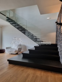 Μοντέρνες σκάλες