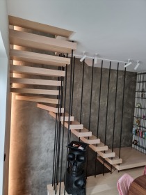 Ξύλινη σκάλα